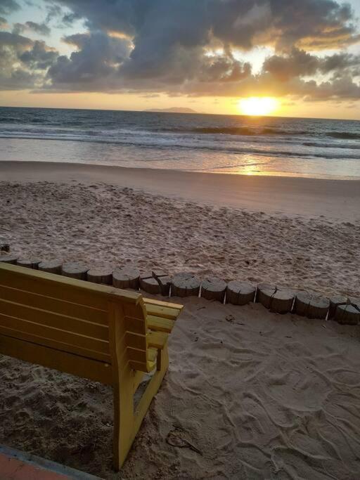 Apto 80M Da Praia Grande Vista Mar! Governador Celso Ramos Eksteriør billede